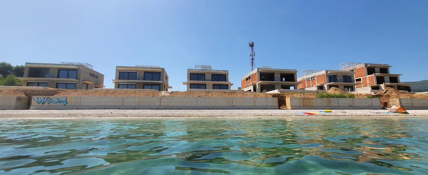 Luxury Seafront Villa with Pool Near Split – Photo 2