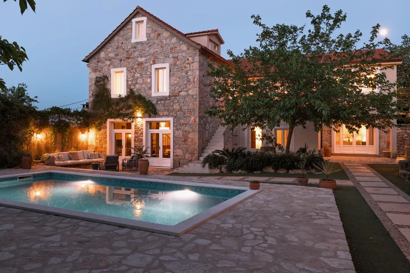 Traditional Stone Villa with Pool, Vrbanj, Hvar – Photo 1