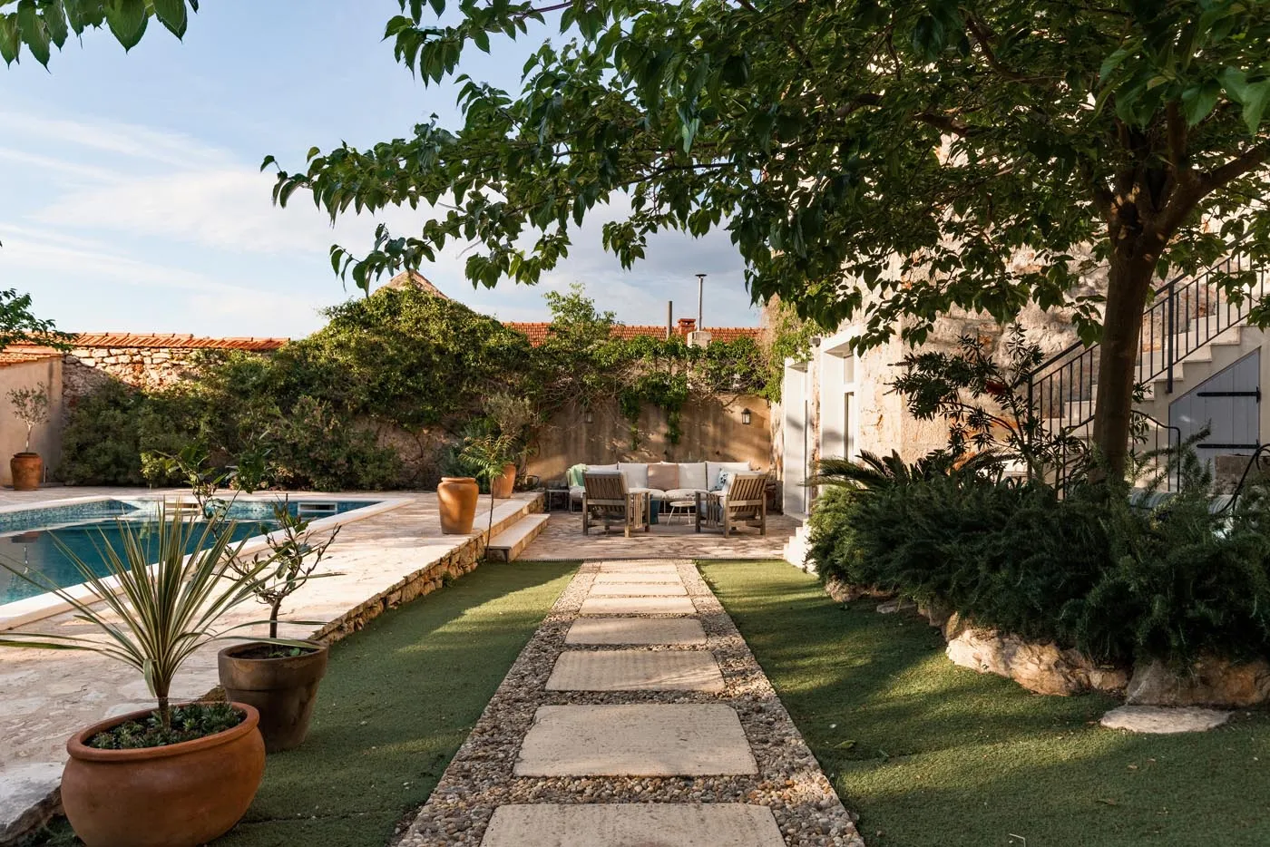 Traditional Stone Villa with Pool, Vrbanj, Hvar – Photo 6
