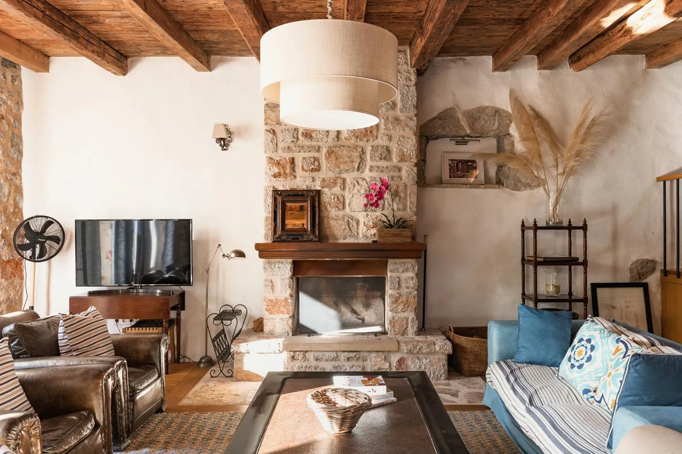Traditional Stone Villa with Pool, Vrbanj, Hvar – Photo 15