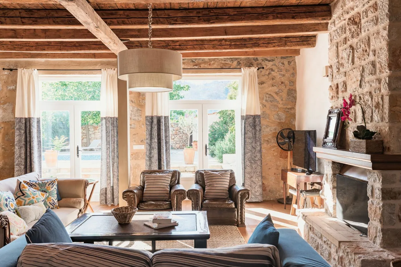 Traditional Stone Villa with Pool, Vrbanj, Hvar – Photo 16