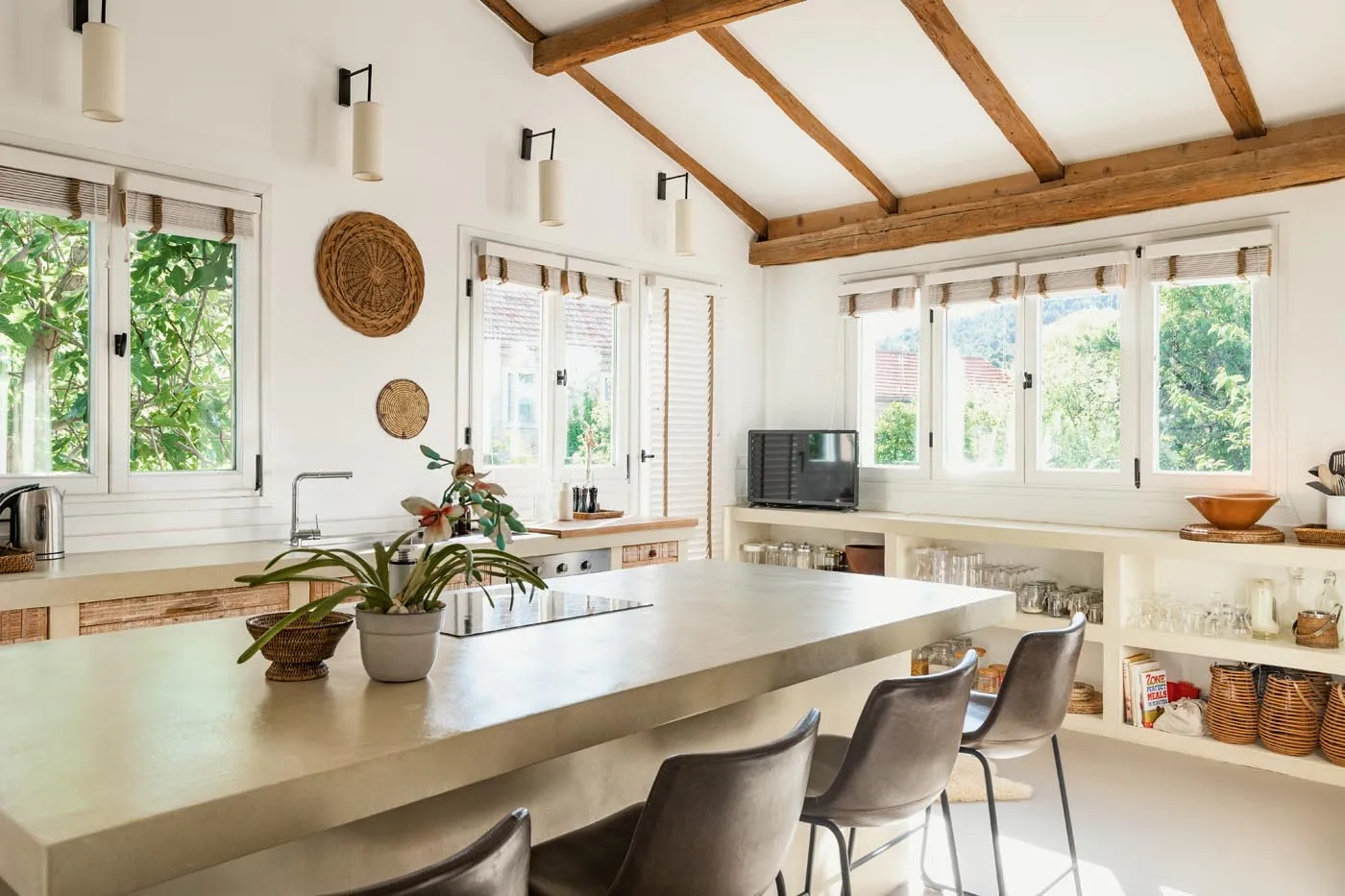 Traditional Stone Villa with Pool, Vrbanj, Hvar – Photo 20