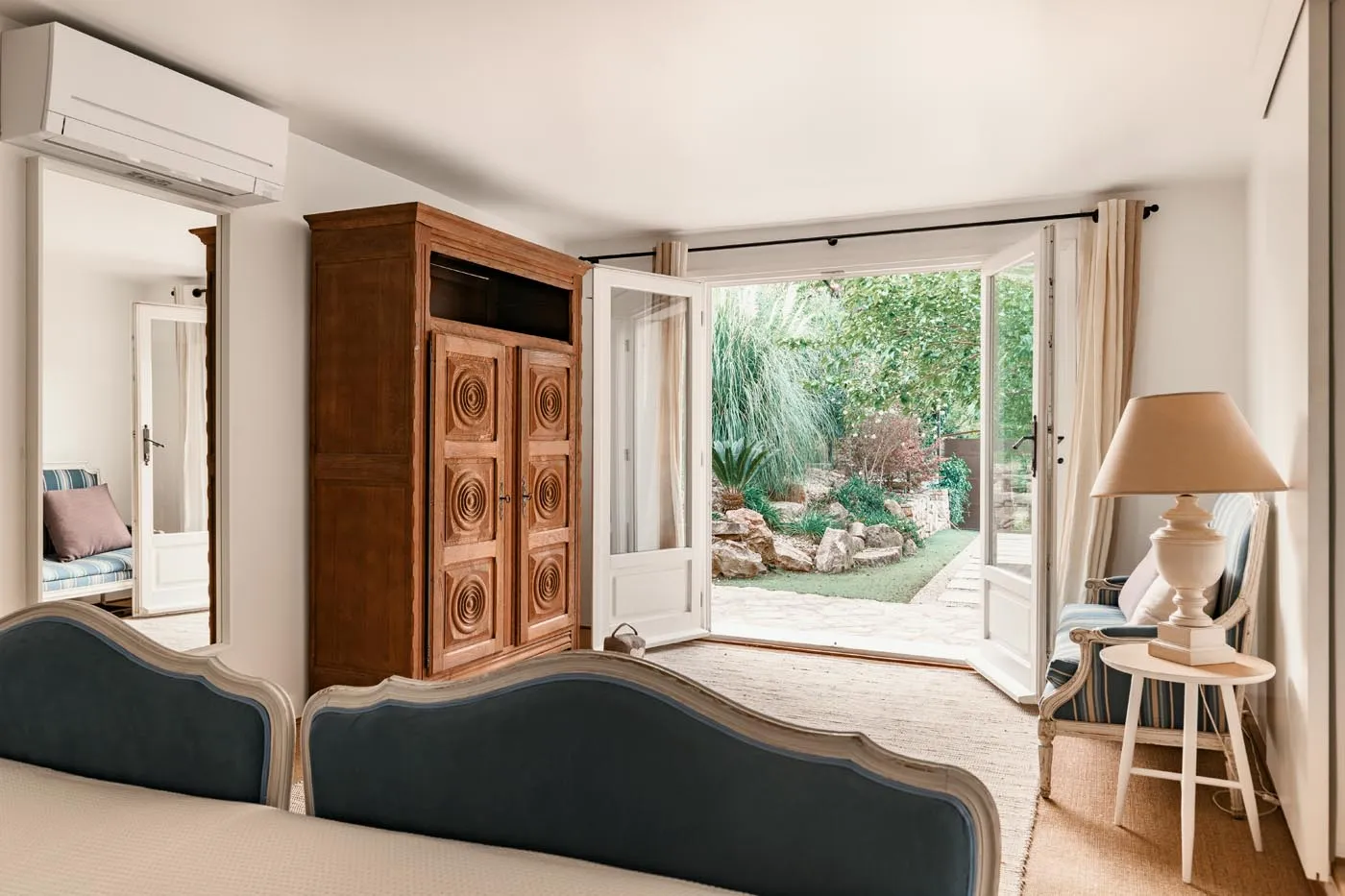 Traditional Stone Villa with Pool, Vrbanj, Hvar – Photo 26