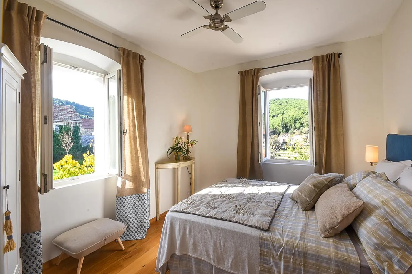 Traditional Stone Villa with Pool, Vrbanj, Hvar – Photo 27