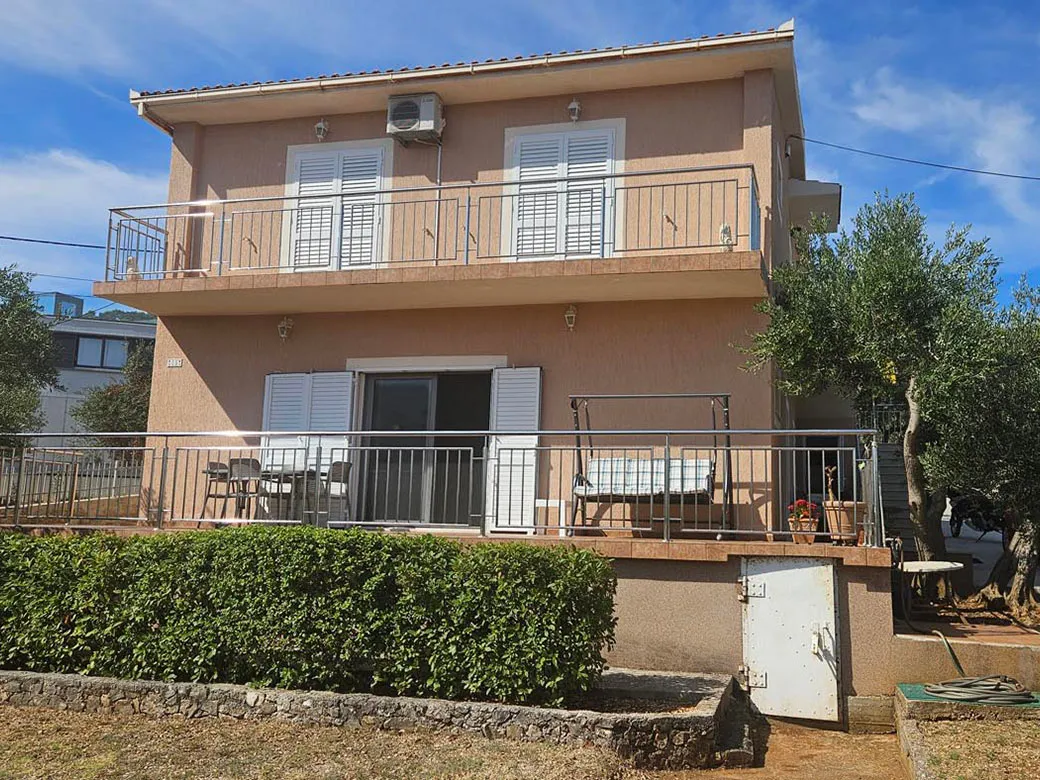 House Near the Sea with a Large Plot, Slatine, Čiovo