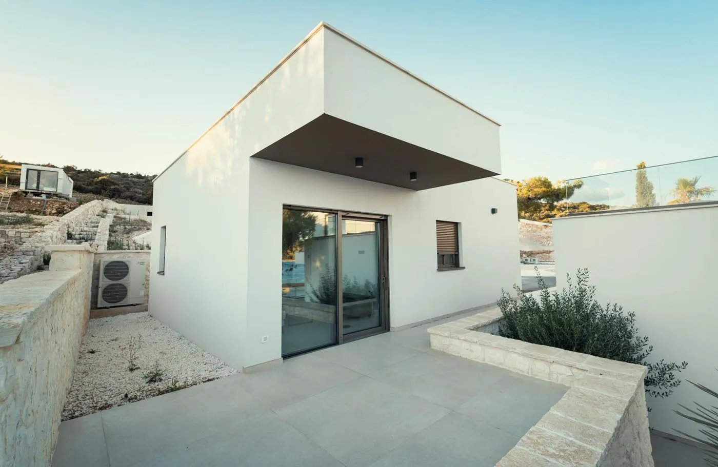 Villa Navis – A Private Coastal Sanctuary in Sevid – Photo 5