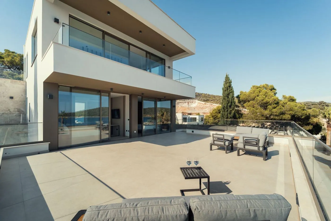 Villa Navis – A Private Coastal Sanctuary in Sevid – Photo 13