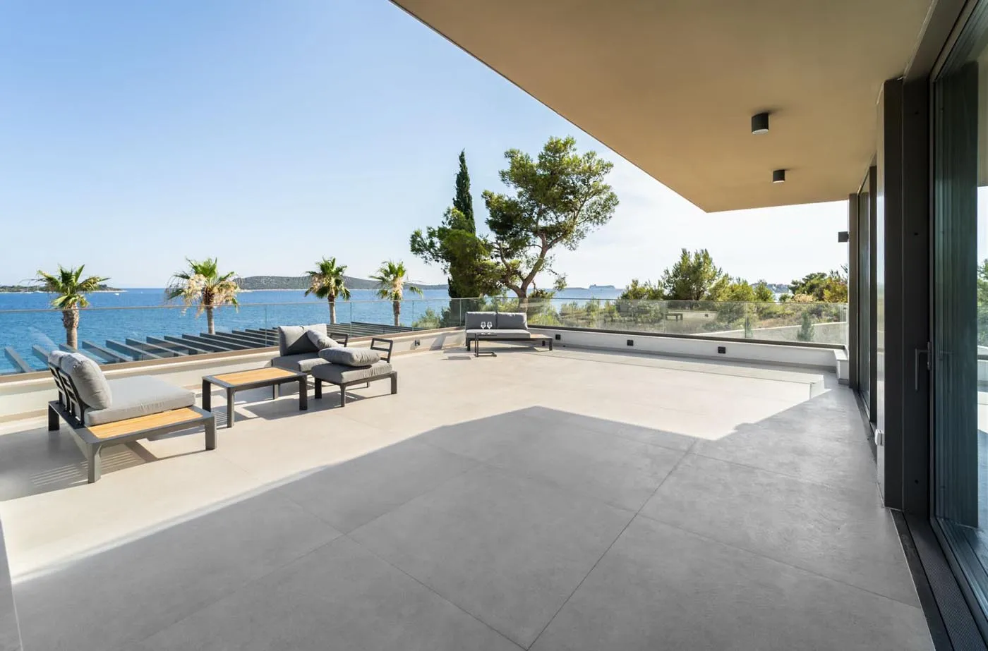 Villa Navis – A Private Coastal Sanctuary in Sevid – Photo 14