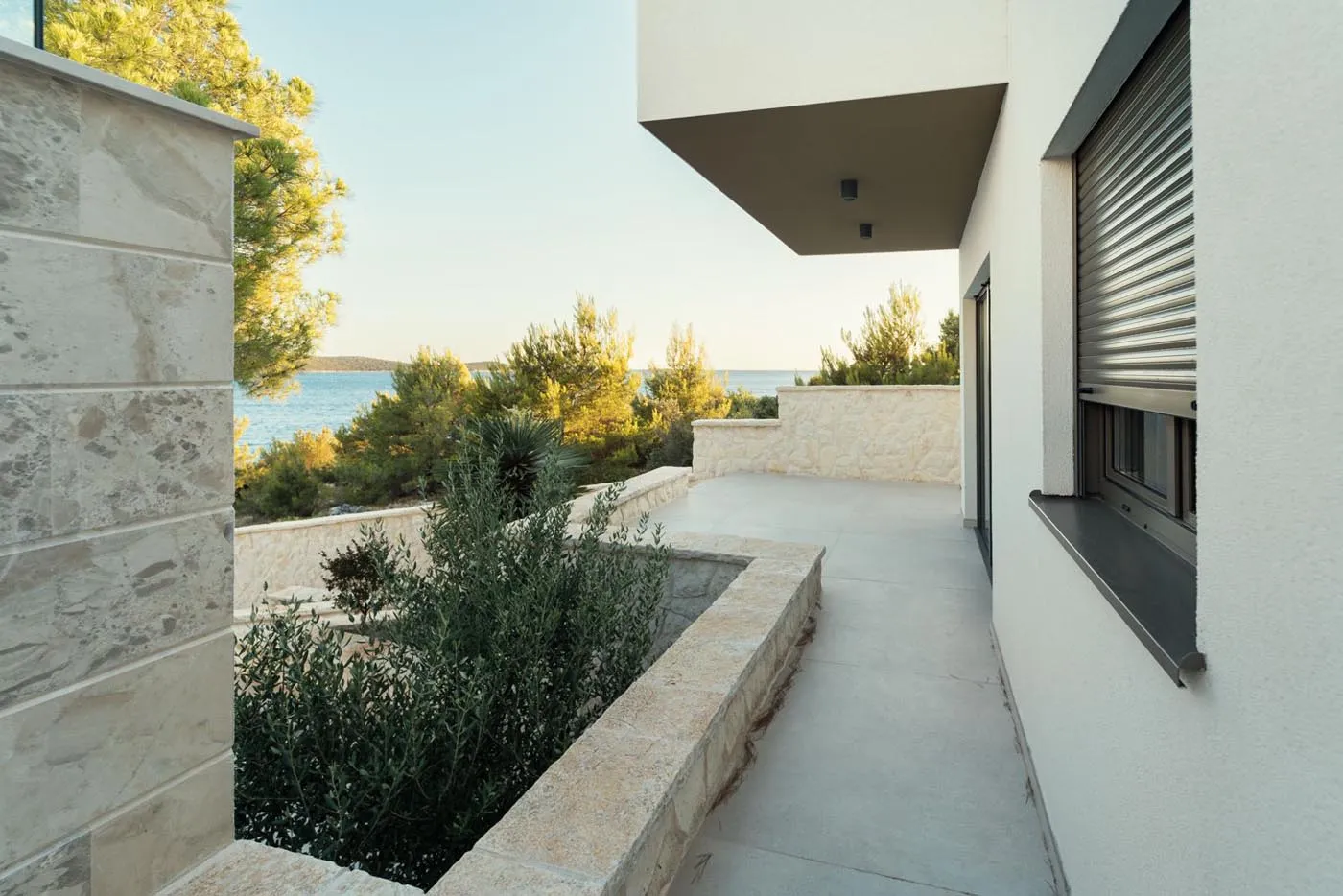 Villa Navis – A Private Coastal Sanctuary in Sevid – Photo 34