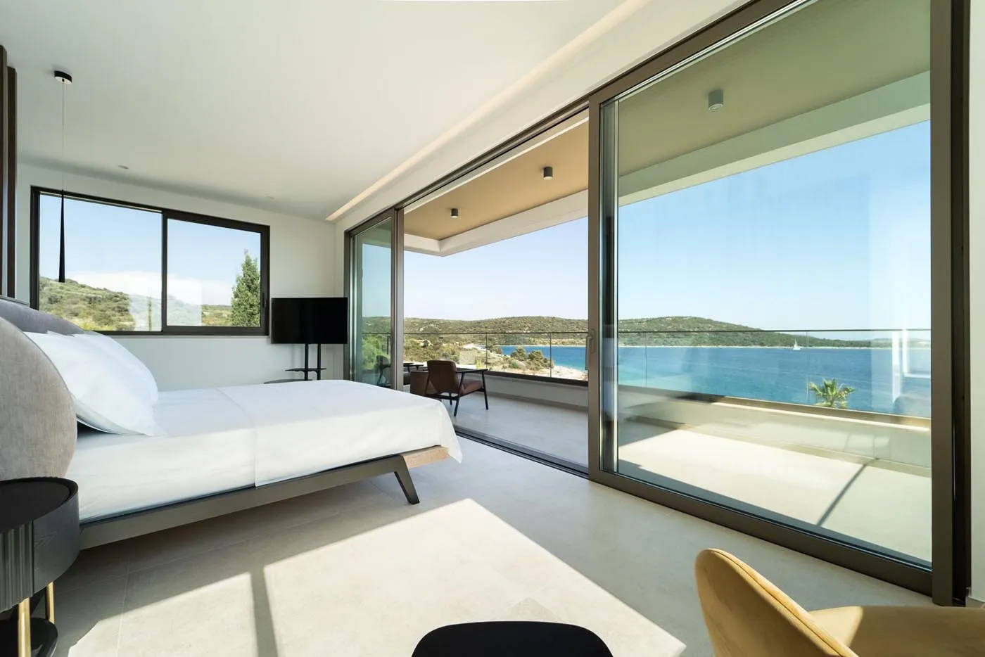 Villa Navis – A Private Coastal Sanctuary in Sevid – Photo 38