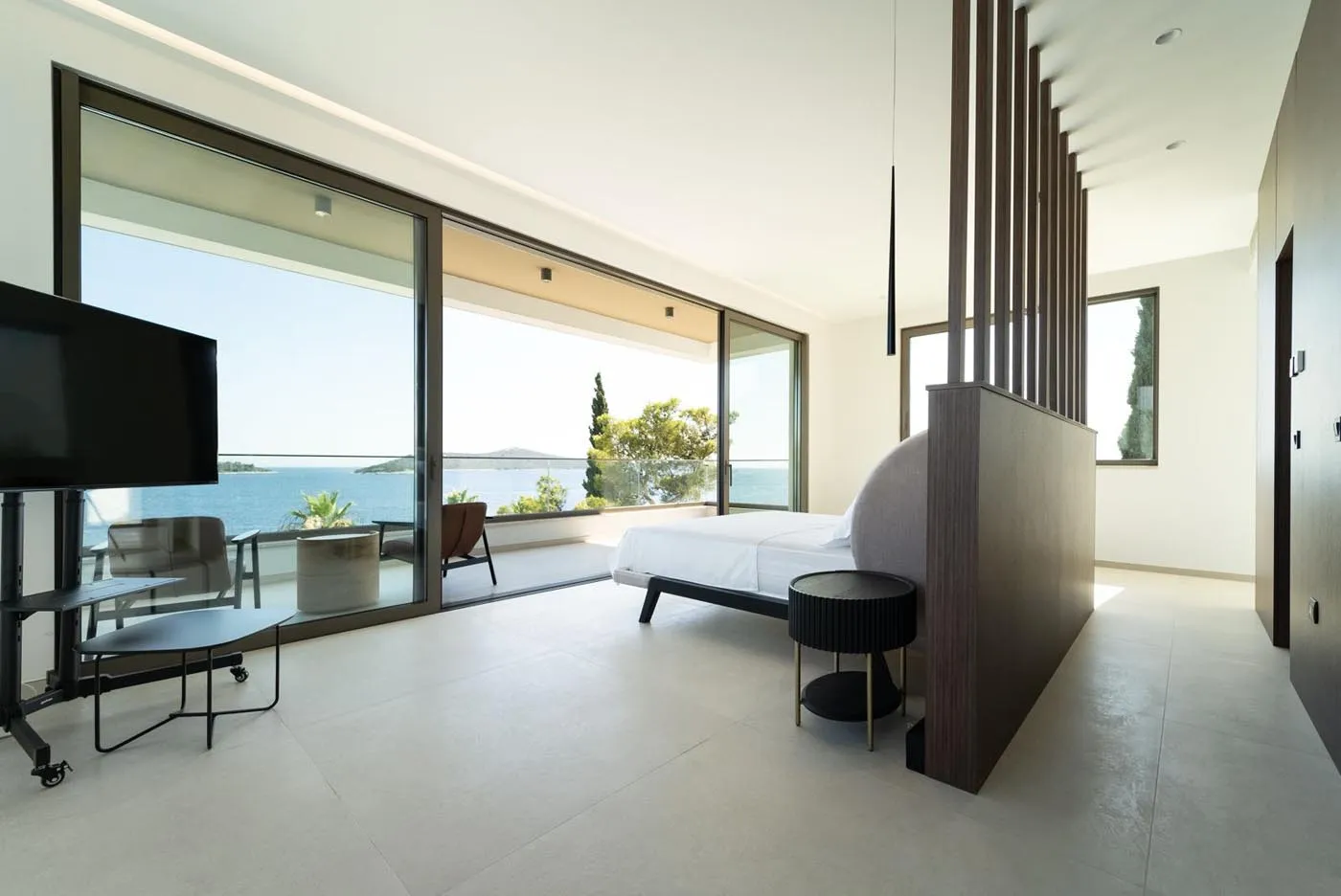 Villa Navis – A Private Coastal Sanctuary in Sevid – Photo 41