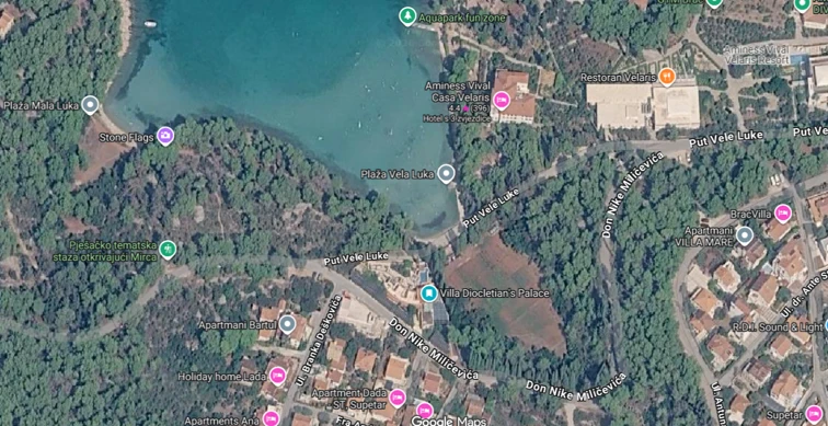 Location map: Unique Self Sustainable Agricultural Estate In Supetar, Island Brač